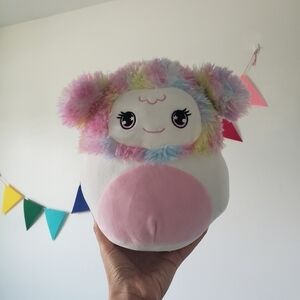SQUISHMALLOWS 2021 mystery bag scented yeti 8 inch